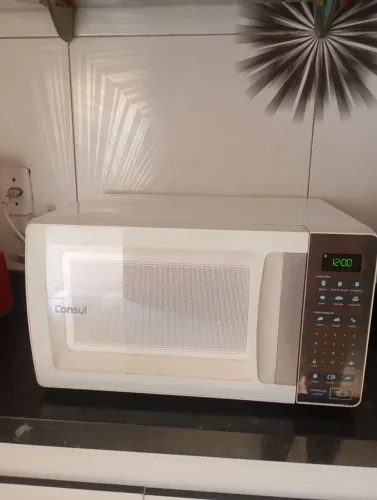 Microondas Consul 25 litros semi novo