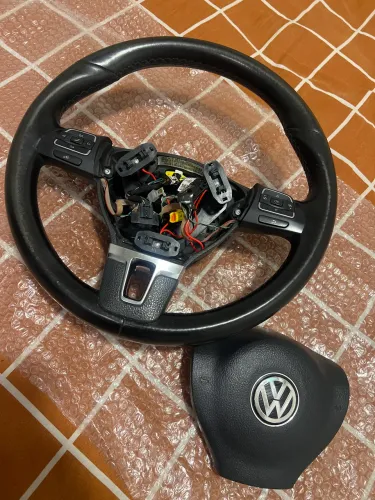 Volante multifuncional