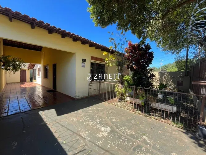 Casa com 3 dormitórios para alugar, 98 m² por R$ 2.500,00/mês - Espanha - Londrina/PR