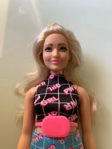 Barbie fashionista 202 
