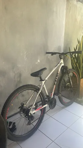 Bicicleta Caloi Vulcan aro 29