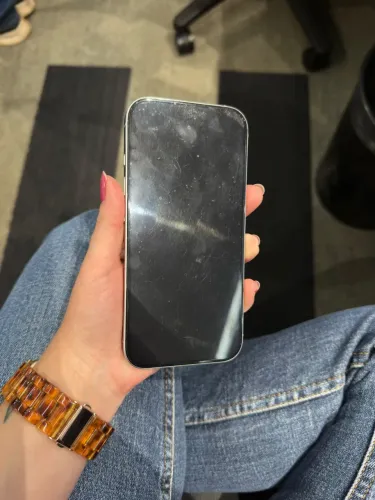 iPhone 16 pro 128gb