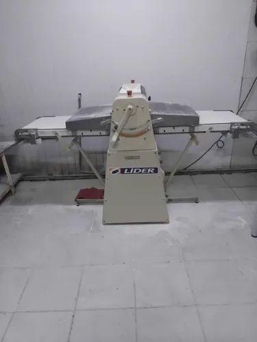 Laminadora de massas industrial 
