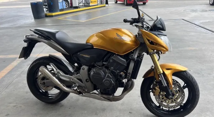 Hornet 600 cilindradas
