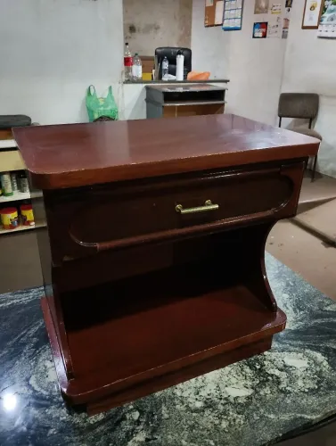 Gaveteiro de cabeceira de cama mogno madeira maciça,entrega grátis para Ribeirão preto sp