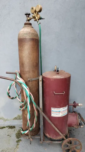 Máquina de solda.