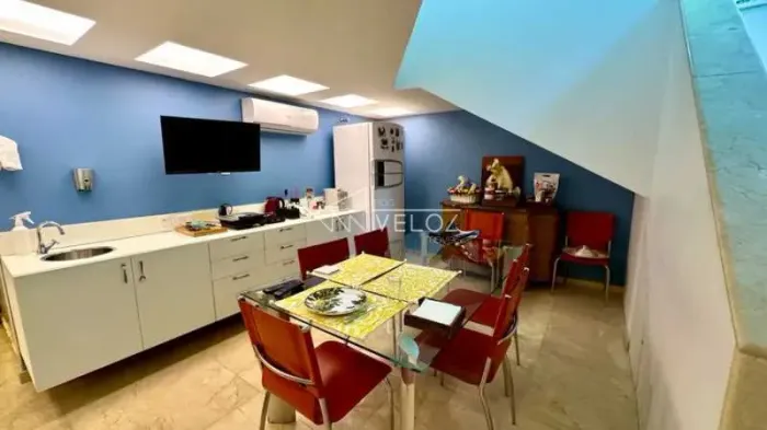 Casa de rua : / Residencial / São Conrado
