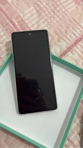 Celular S20 FE