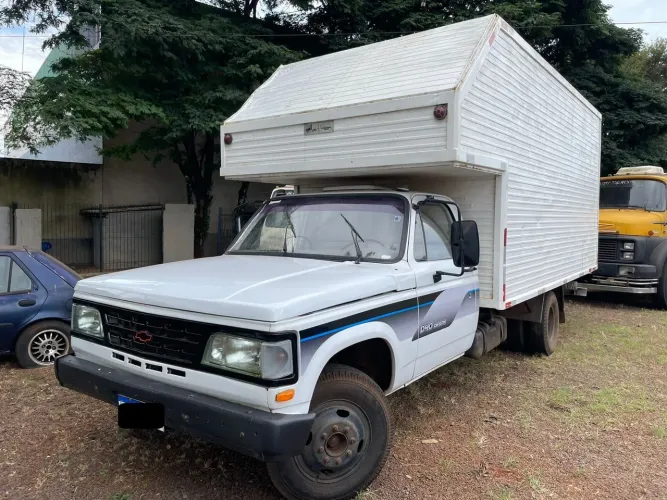 D 40 , F 4000 , cargo , vw 8140 , vw bau
