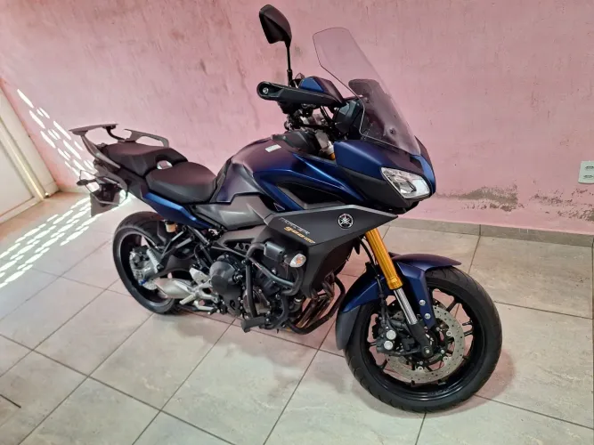 MT09 Tracer GT Super Nova com Baixo Km original