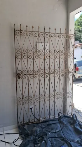 Portão de ferro