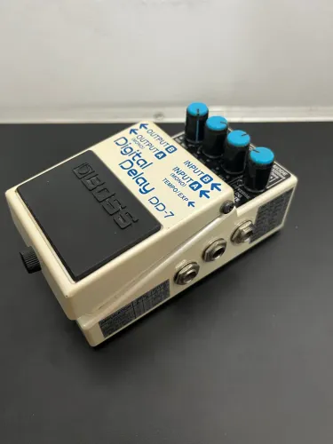 Pedal Boss Digital Delay DD7