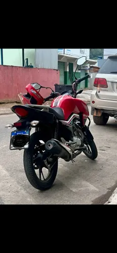 Moto certinha, só transferir pego carro em troca e volto um valor se precisar.