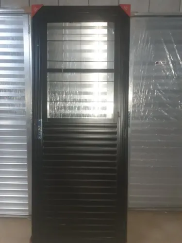 oferta de porta de aço mista completa 2,10x80 399,90 a vista 