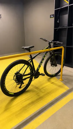 Bicicleta Colli Athena Aro 29 | 21 Marchas | Freio a Disco | Estado de Nova