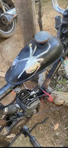 Motor 80 cc mexido para retirada de peças  