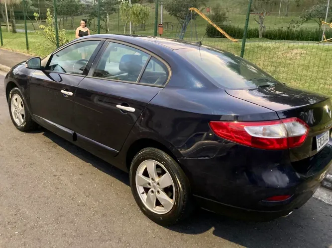Renault Fluence Sed. Dynamique 2.0 16V Flex Aut. 2012