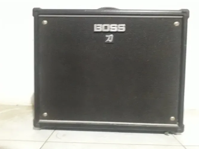 Amplificador de Guitarra Boss Katana 100