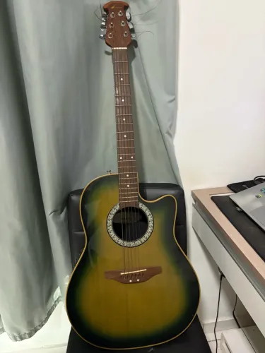 Violão Ovation