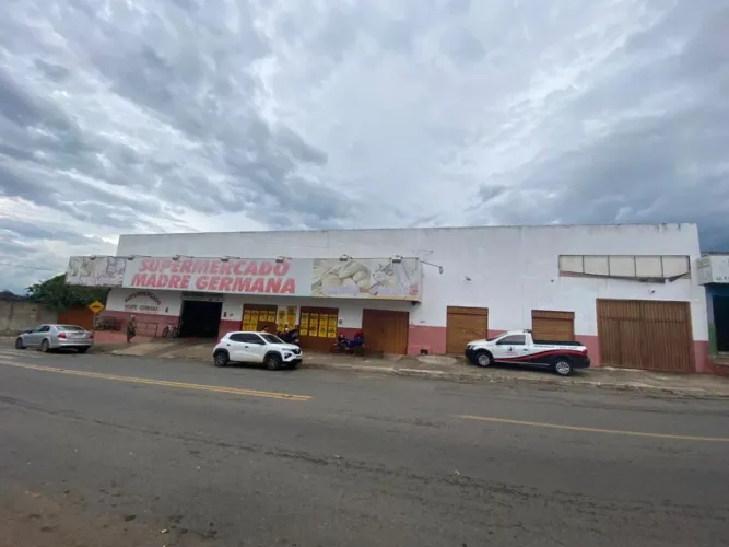 SUPERMERCADO a venda Setor MADRE GERMANA II