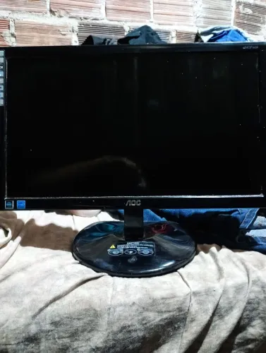 Vende-se Monitor de Computador