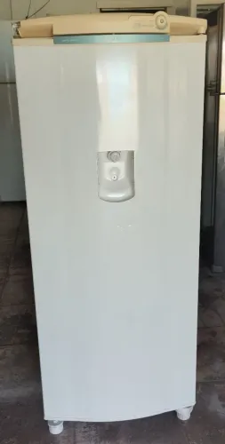 Geladeira. Consul. Degelo seco. 320L. 110v