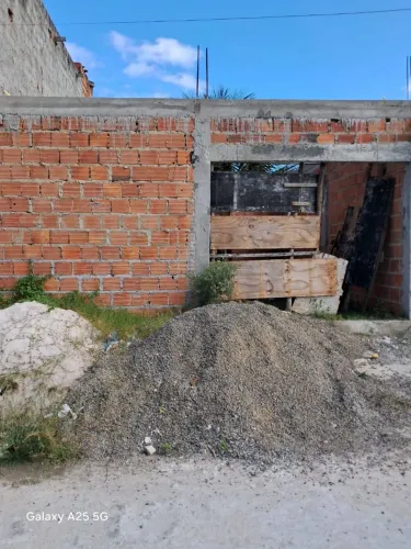 VENDO ou troco casa na barra dos Coqueiros. S COQUEIROS