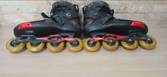 Vendo Patins Traxart Revolt usado 43/44.