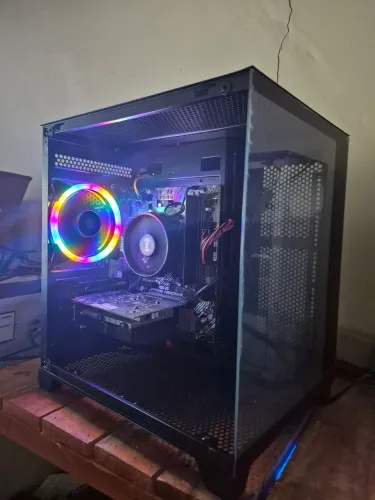 Pc Gamer Ryzen ou i5 10a 16gb nvme 512gb rx580 8gb rodando tudo acc trocas