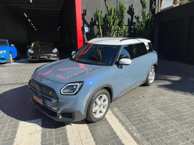 Mini Cooper Country. SE All4 Excl. (elétrico) 2025