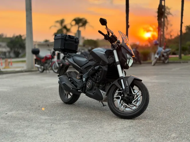 Bajaj dominar D400 - baixo km - revisões na concessionária