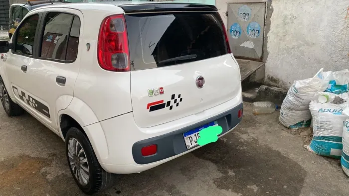 Fiat Uno Vivace Celeb. 1.0 EVO F.flex 8V 5P 2015