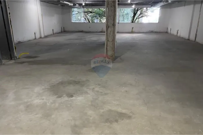 Salas comerciais no endereço mais nobre de Salvador: Corredor da Vitória, prédio do Itaú P