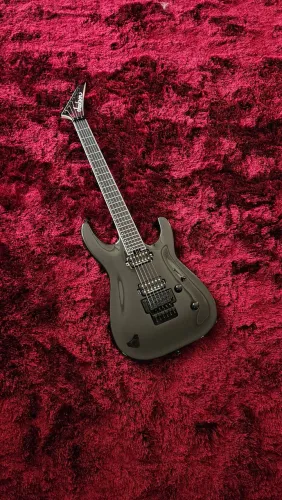 Guitarra Jackson Dinky PRO PLUS Metallic black floyd