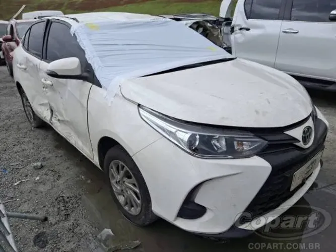 Sucata Toyota Yaris Cvt 2025 para retirada de peças