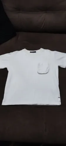 Blusa da Louis Vuitton masculina , tamanho S q no Brasil é P,usada em ótimo estado