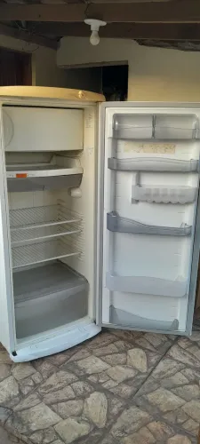 Geladeira degelo seco