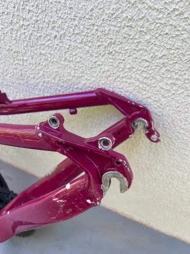 Vendo quadro de bike Gios frx antiga sem trinco, por um preço incrível!