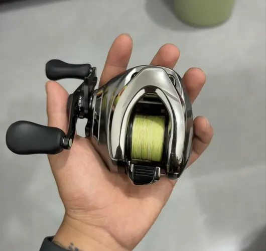 Shimano Antares DC 16 100HG Esquerda 7.4:1