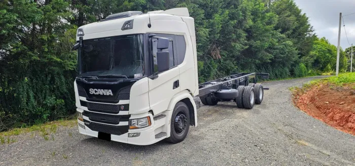 Scania p360 truck