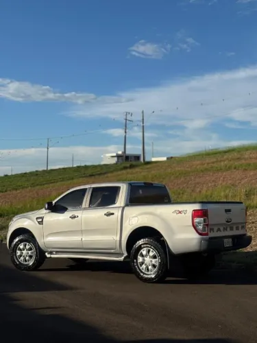 Ford Ranger XLS 3.2 20V 4X4 CD Diesel Mec. 2015