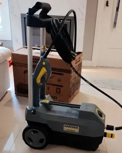 Lavadora de Alta Pressão Profissional Kärcher HD 585 Profi.