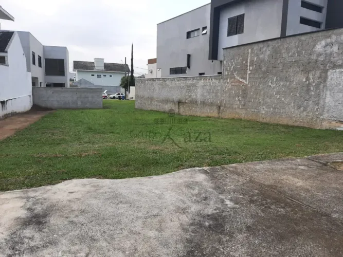 Terreno Condomínio - Condomínio Floradas do Paratey - 300m².
