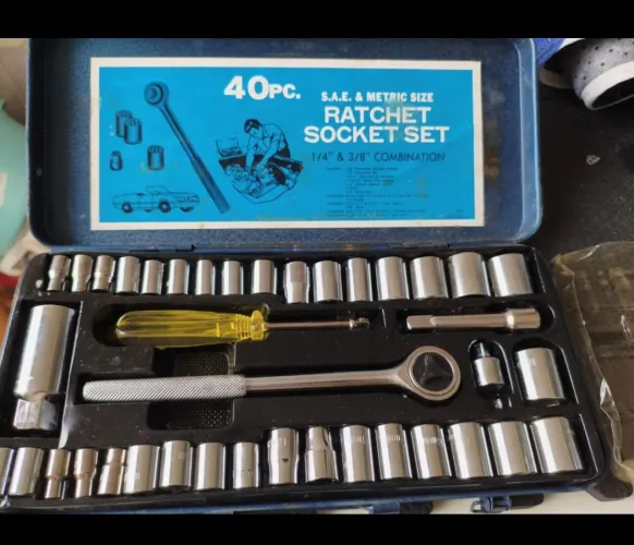 Jogo de Soquetes com Catraca 40 Peças Novo Kit Ferramentas Completo 1/4 3/8