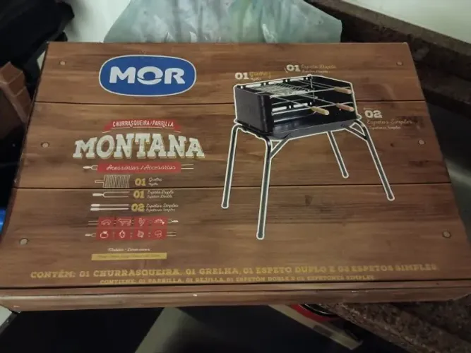 Churrasqueira/Parrilla Portátil - Montana MOR (Lacrada na caixa)