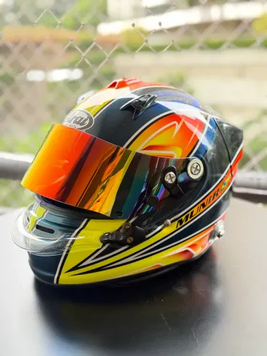 Capacete arai Gp6