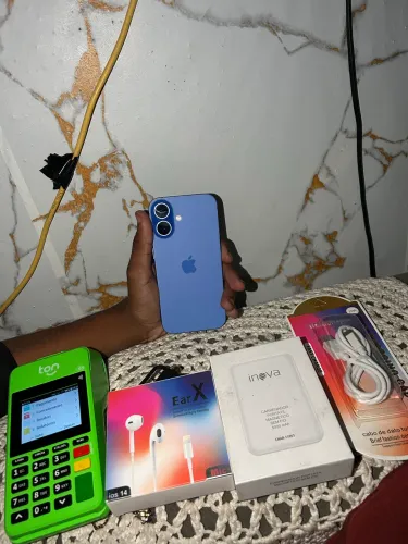 iPhone 16