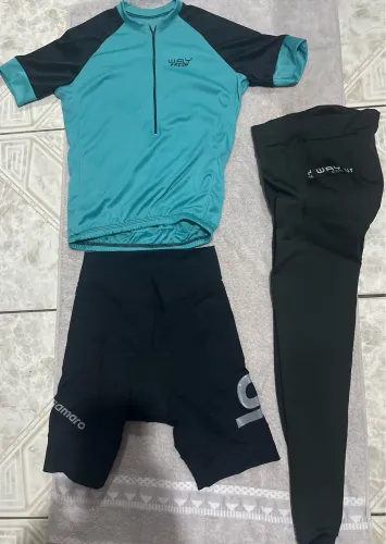 Roupa feminina para pedal nova Conjunto lindo de ótima qualidade TAM M
