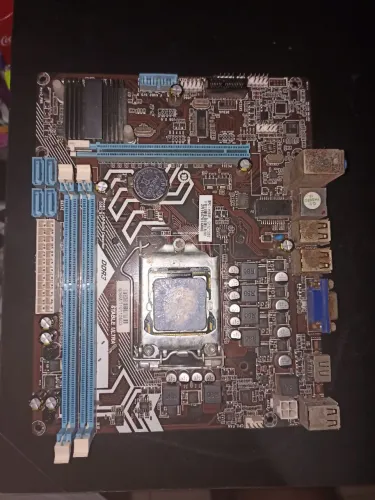 Placa mãe 1156 com processador i3 550, processador funcionando, placa com mal funcionament
