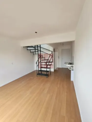 Cobertura Duplex à Venda em São Paulo-SP, Bairro Bela Vista: 1 Quarto, 1 Banheiro, 1 Vaga,